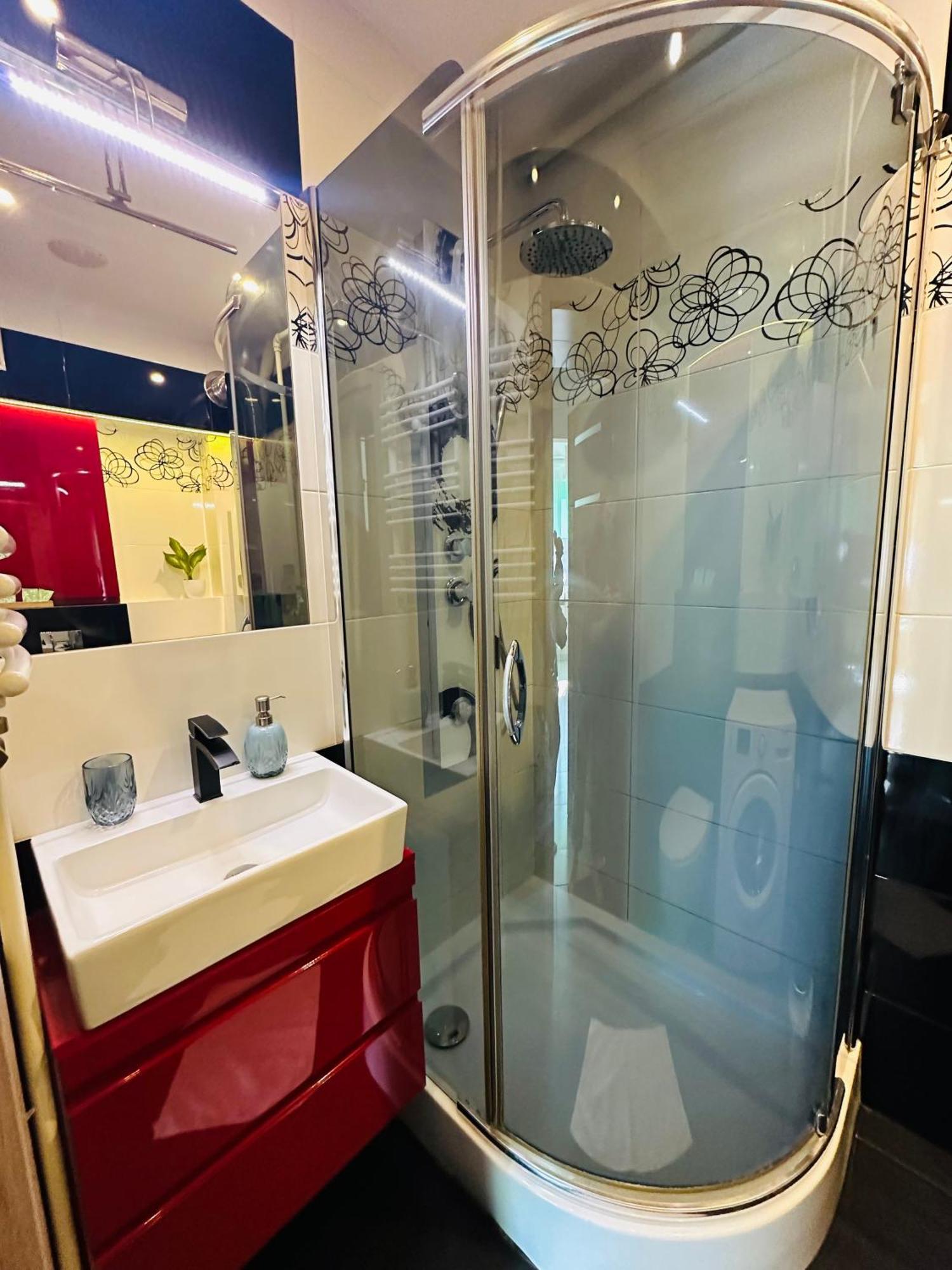 City Apartment Czestochowa Centrum 2-Bedroom Luaran gambar